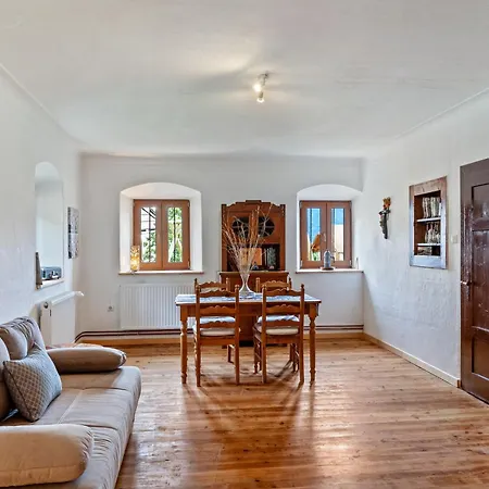 Kaerntner In Panoramalage *