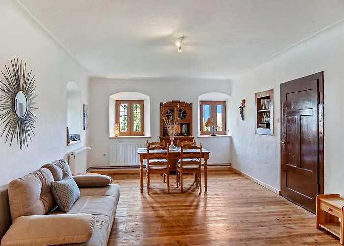 Kaerntner In Panoramalage *